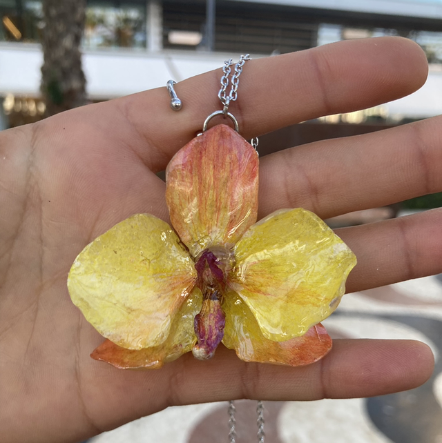 Sunset Orchid neklace