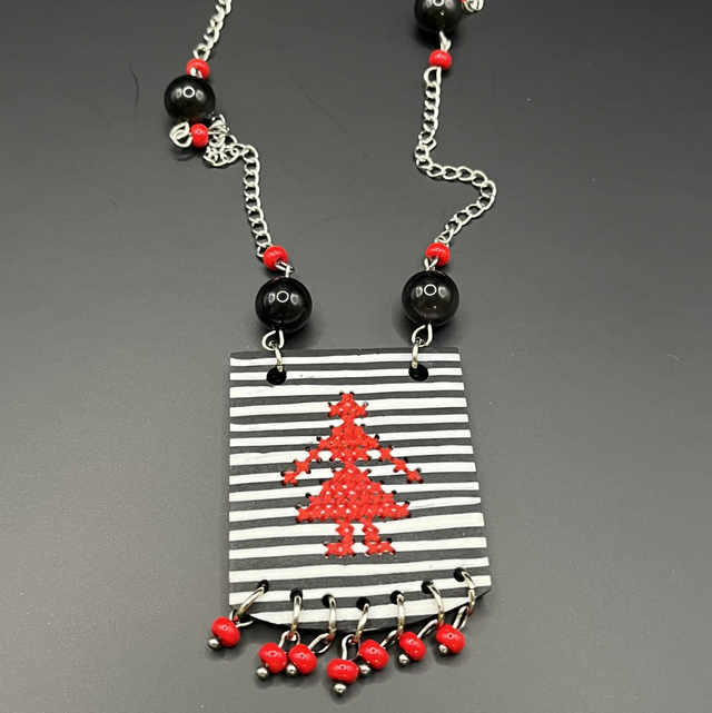 Pendentif Dans des Filles 