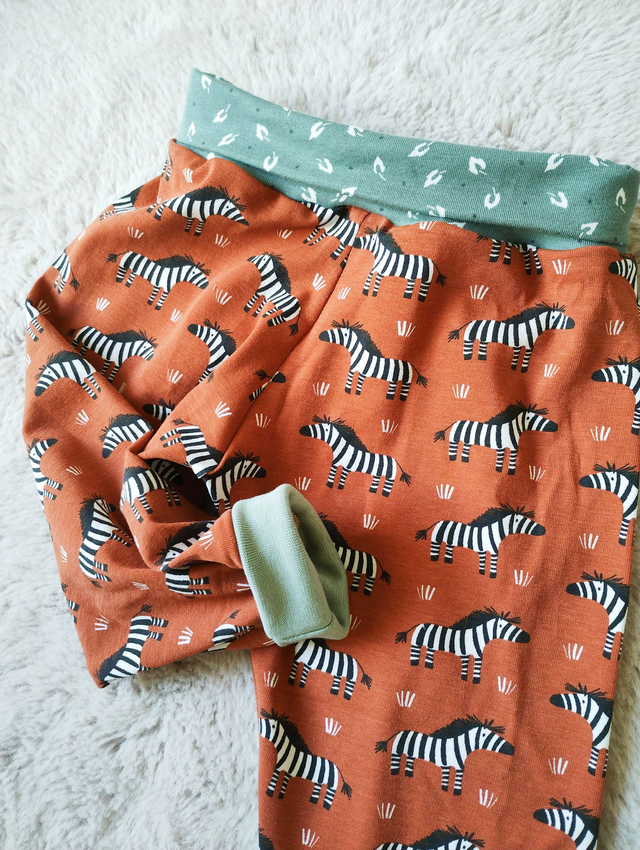 E*    12/18 MOIS  Pantalon évolutif "ZEBRE"