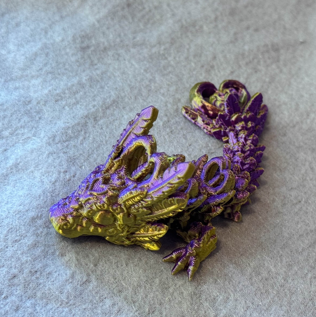 Light Heart Dragon Keyring