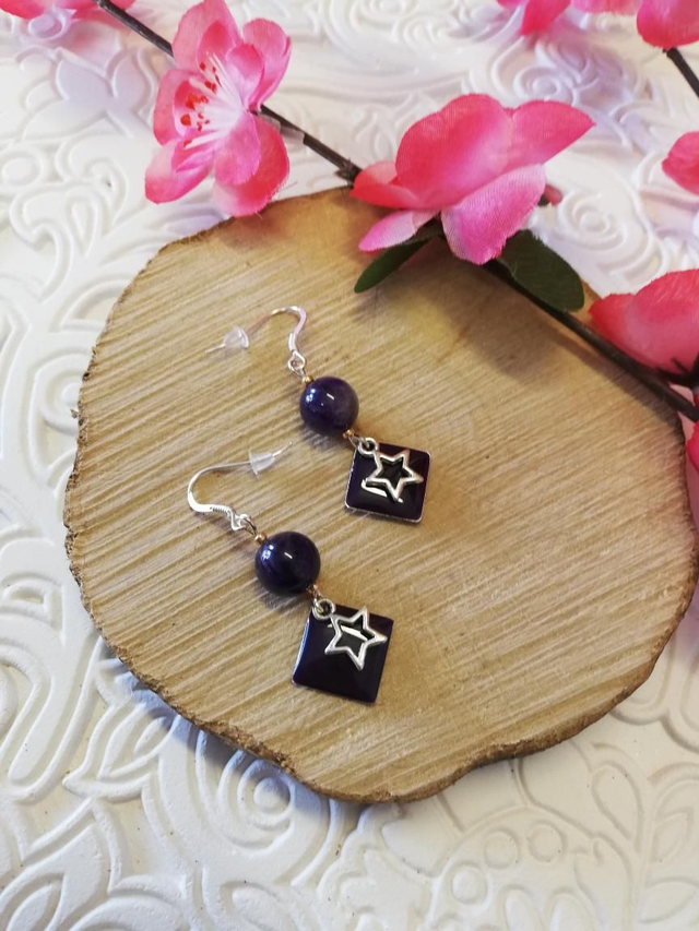 Boucles d&#039;oreilles améthyste étoilé 