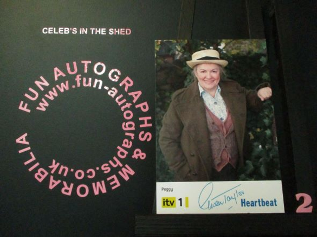 Gwen Taylor (Peggy) Original Pre-Print Black &amp; Yellow Heartbeat 6x4 Cast Card (2)