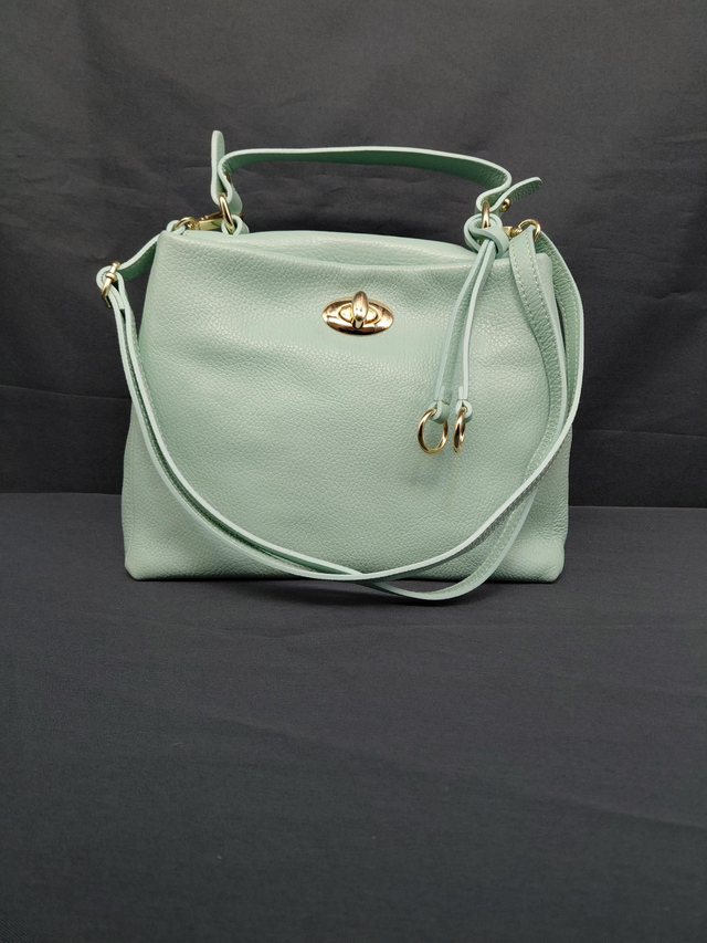 Petit sac en cuir couleur turquoise 