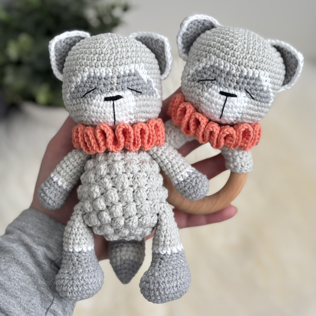 Doudou Raton laveur + Hochet