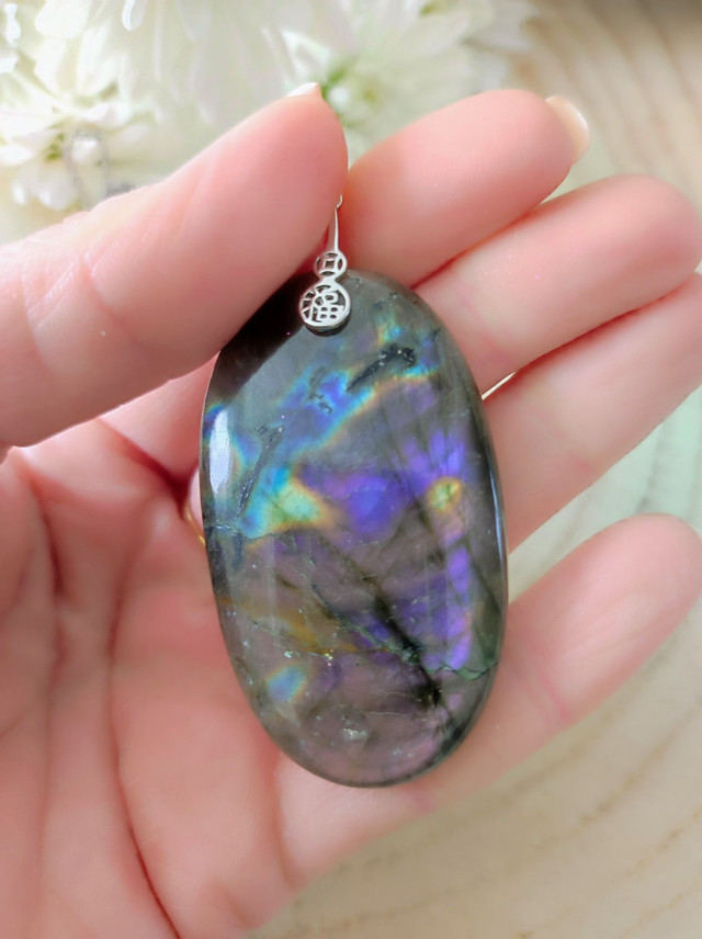 Pendentif Labradorite violette N°14