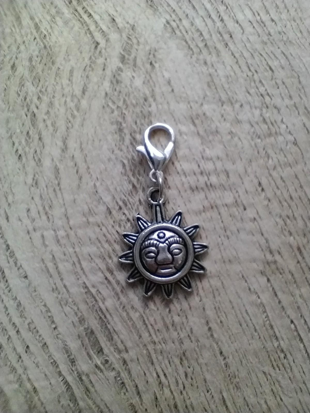 Sun face clip on charm, stitch marker, clip on to purse, bag etc