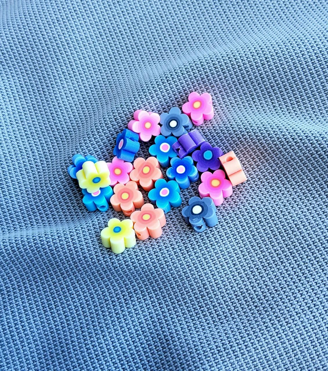 Perles en perles polymère "fleurs colorées" (Fimo) 20pièces