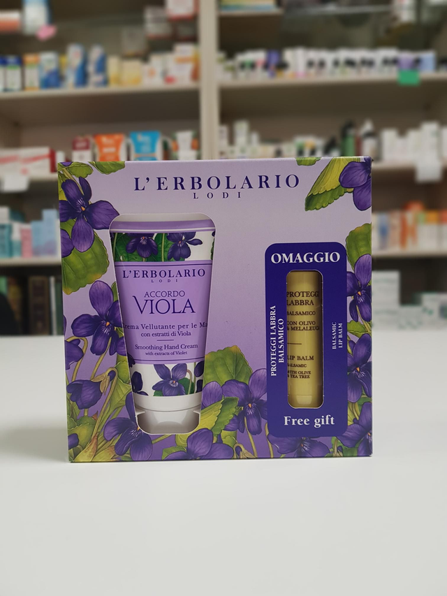 Mani e labbra da baciare - Accordo Viola