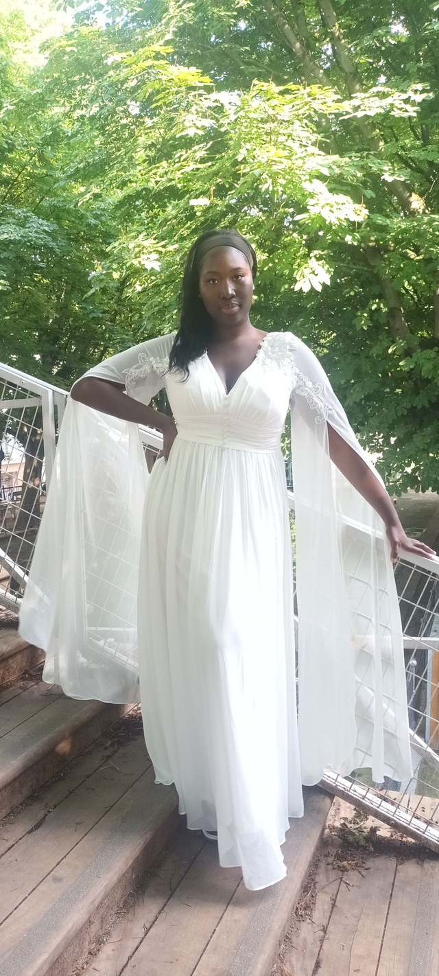 Robe blanche pour mariage civil, chic et élégant