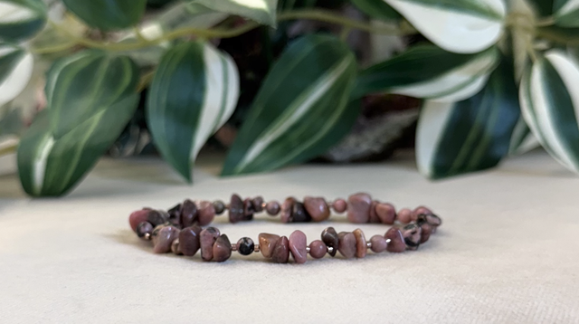 Bracelet | Rhodonite - Reliefs 1