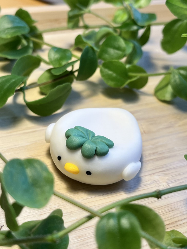 Oro-sten i Polymerlera – Handgjord Dekoration & Trygghetsobjekt