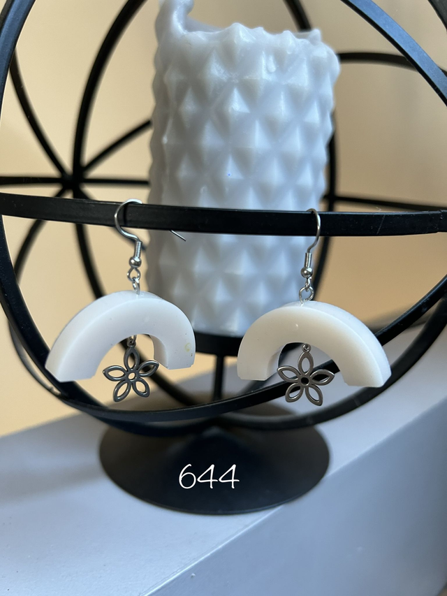🤍Boucles d’oreilles "Flower Arch" – Réf. 644