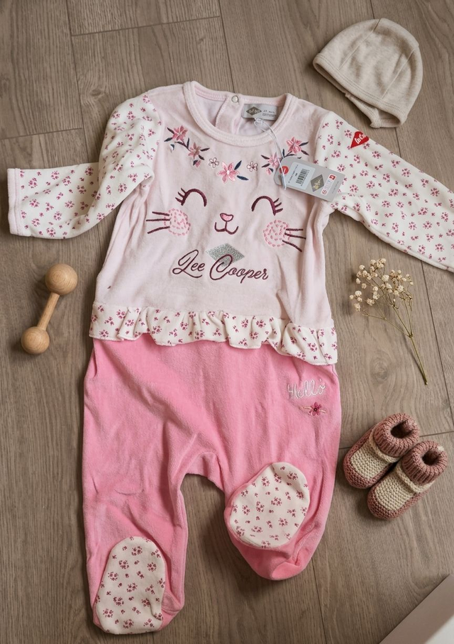 🌸 Pyjama Neuf Lee Cooper Bébé Fille – Douceur Rose & Motif Chaton