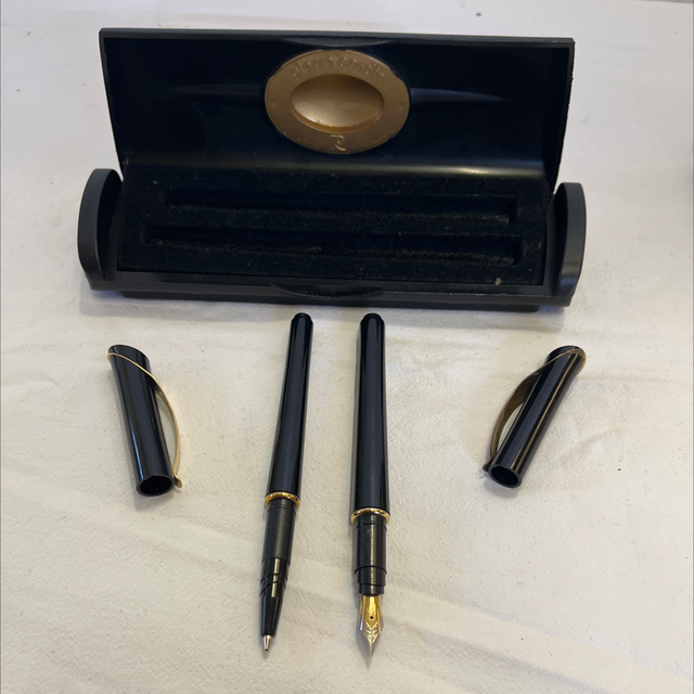 crayon Pierre Cardin