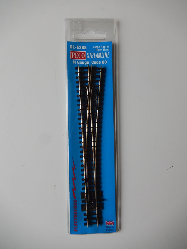 Aiguillage droit à droite 8°  Peco SL-E388 N