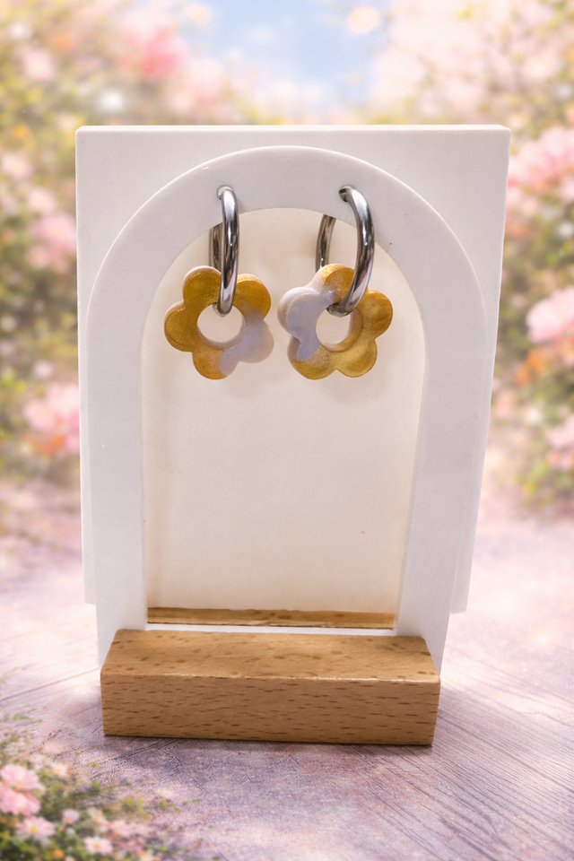 Fleurs, or et blanche