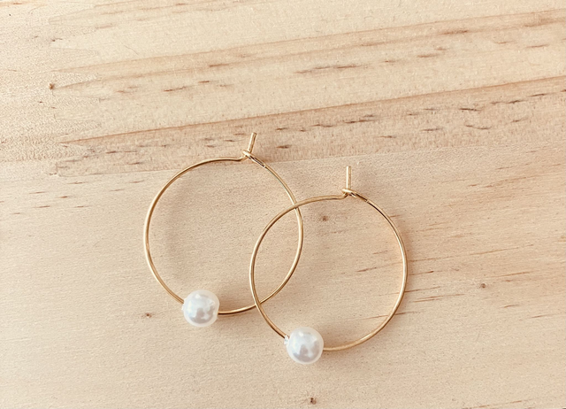 φύλλο (fýllo-feuille)