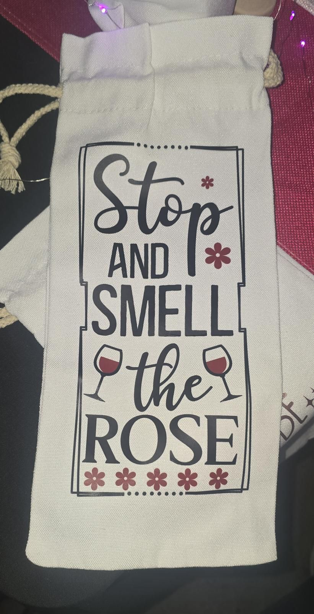 🍷 “Stop & Smell The Rosé” Wine Bag