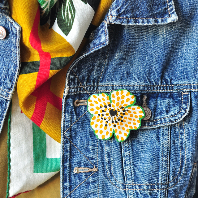 Broche Fleur DOTTY Blanc-Jaune