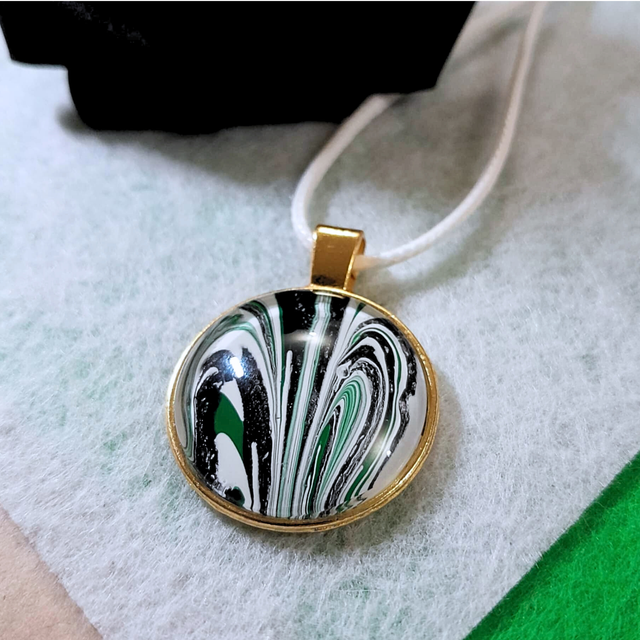 MYSTIC JUNGLE - Collier - Cordon blanc