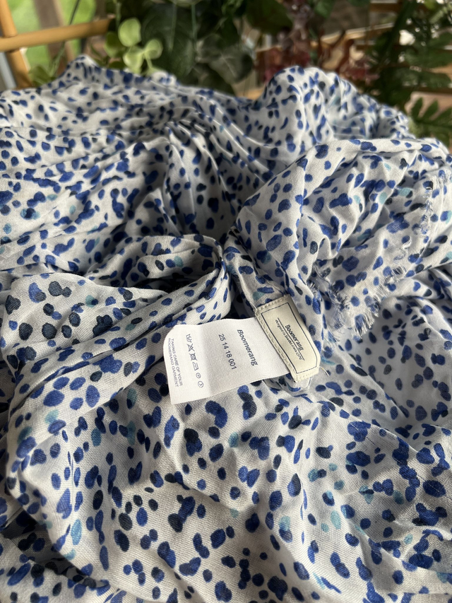 Boomerang pilkkuhuivi modaalia (näytöksessä ollut)