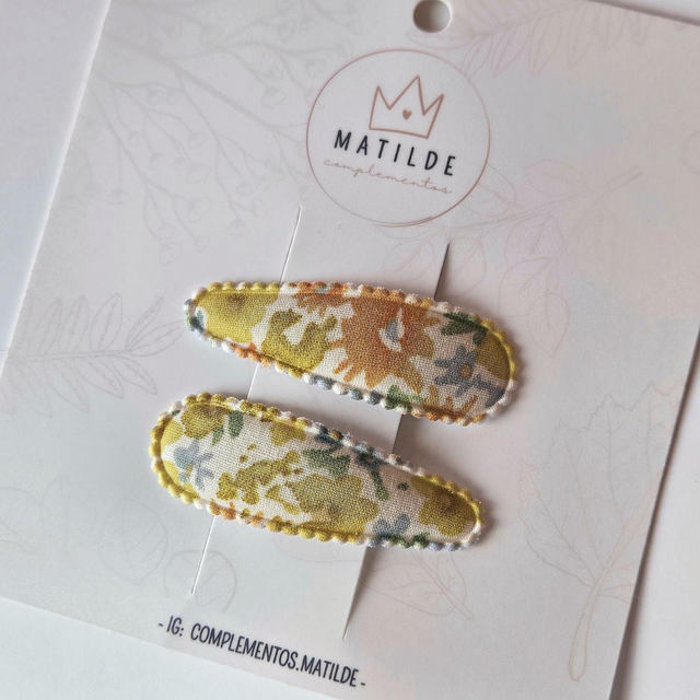 Clip Par Acuarela Amarillo