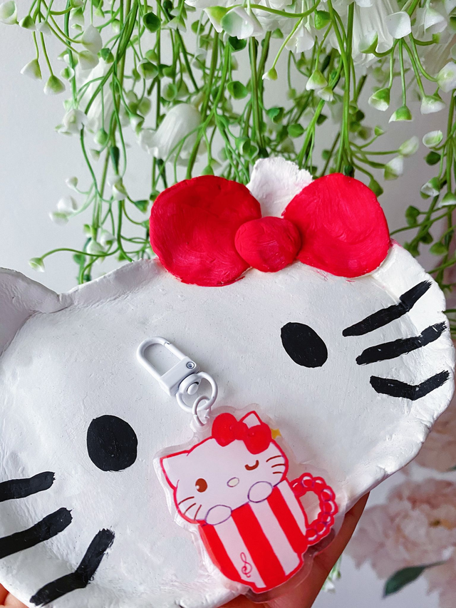 Hello Kitty Keychain