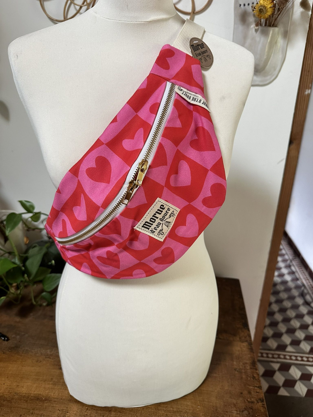 sac banane M damier coeur rose/rouge