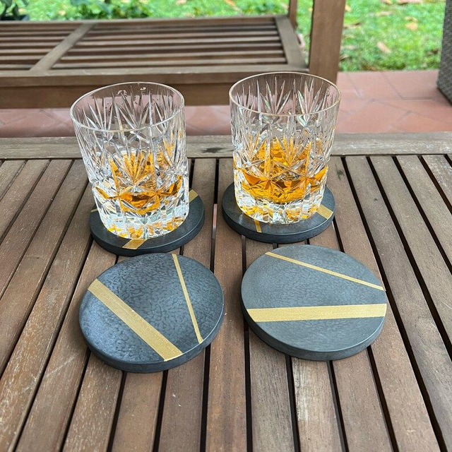 Round concrete coaster