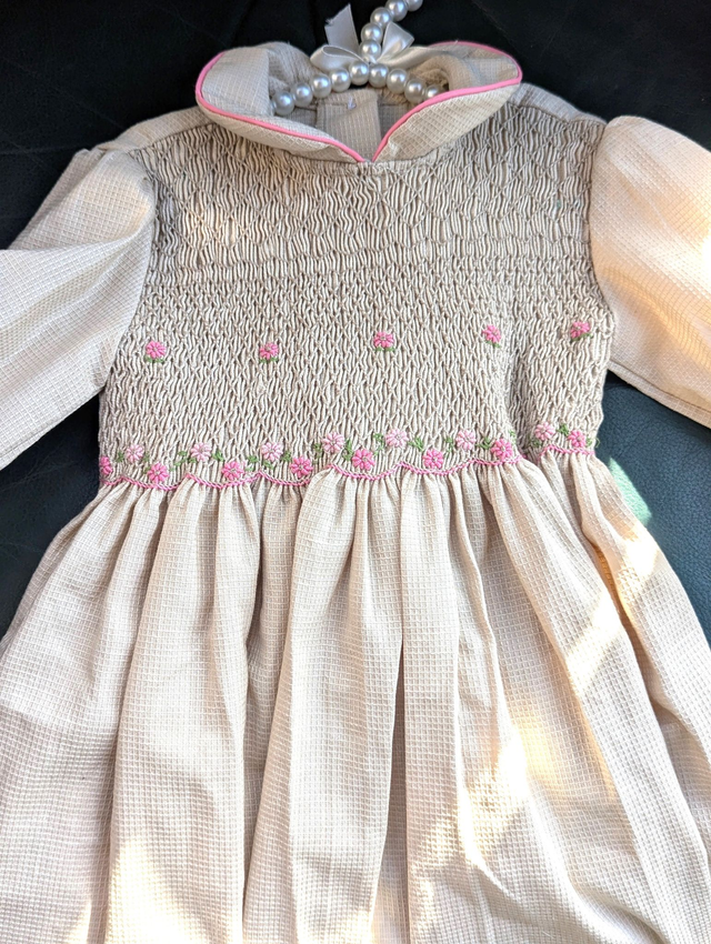Robe Artisanale Enfant (2 ans, 4 ans, 6 ans) – Couleur Champignon