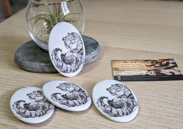 Scratchy, Broche Soft Touch ovale