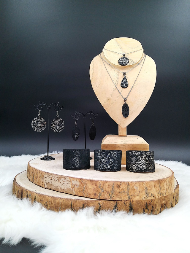 Edain, parures en cuir