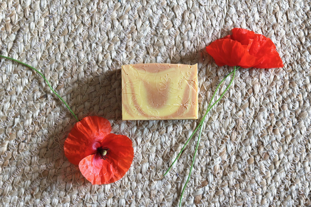 Savon Carole - Huile essentielle - 100gr