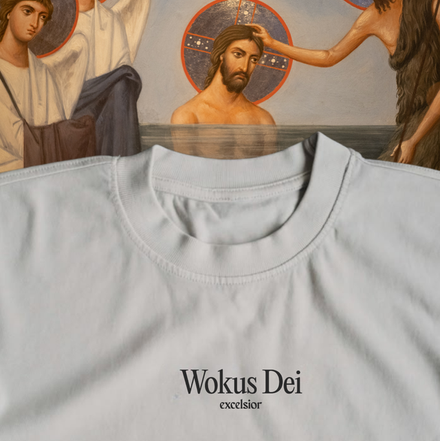 « Wokus Dei » T-shirt blanc brodé unisexe – EXCELSIOR