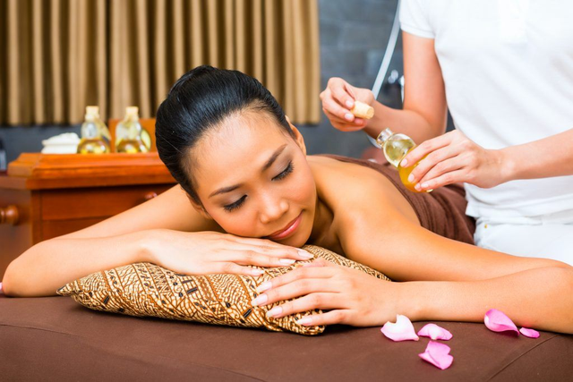 Gutschein für Traditionelle Thai-Massage Mit ÖI - 60min