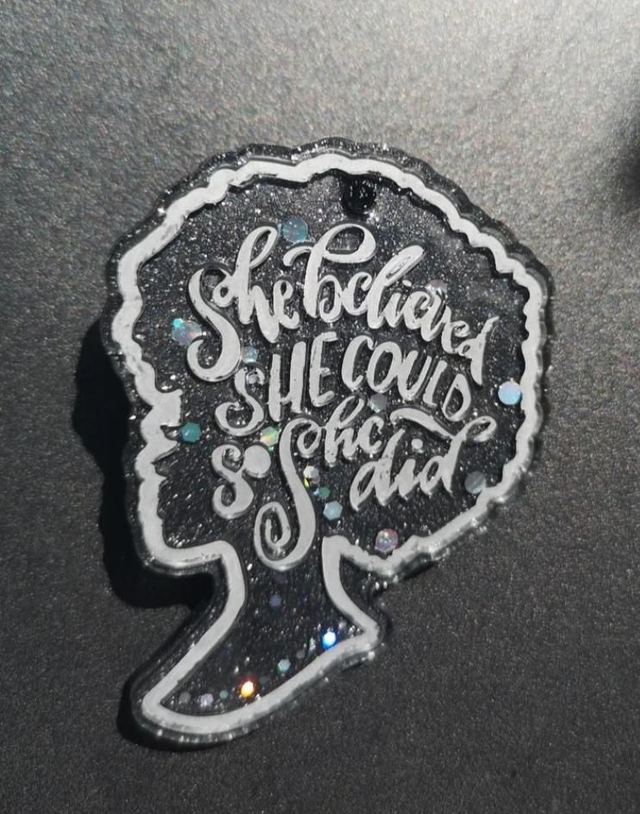 Statement Hair Grip Lady