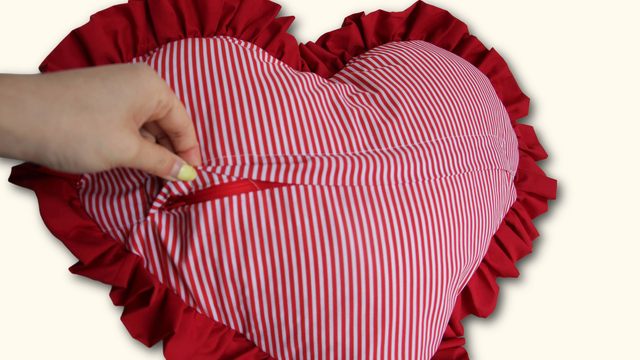 Ruffle Heart Cushion -TheFLOUNCE