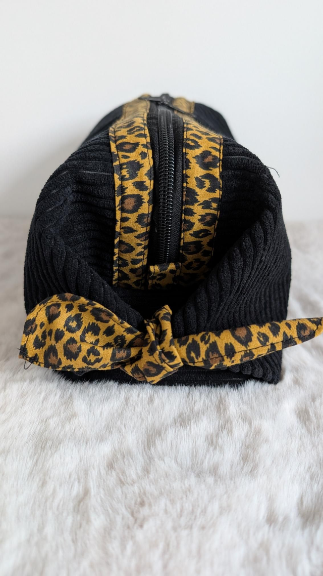 Trousse de toilette velours côtelé noir