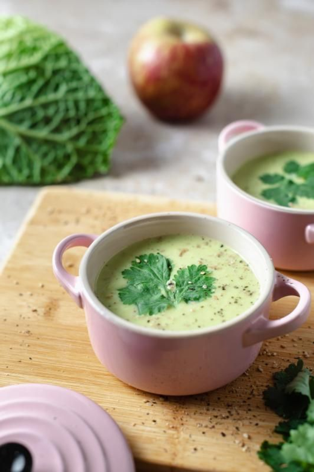 Crema de repollo con cilantro y manzana (1 l.)