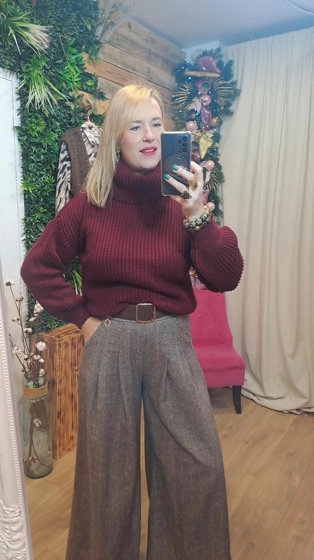 Le pantalon chevron à pinces