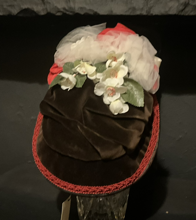 Victorian percher(brown)