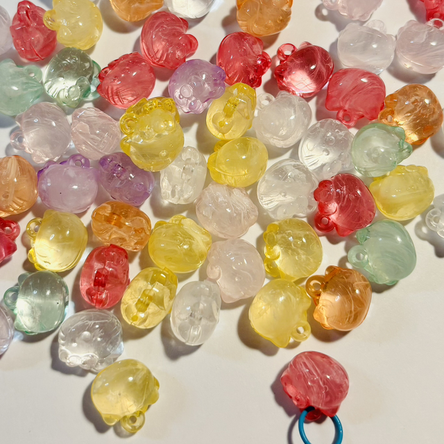 Little HK head pendants x 20 bag mixed