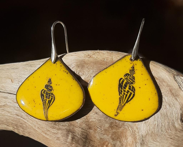 Boucles d'oreilles Gingko Jaunes " Coquillage "