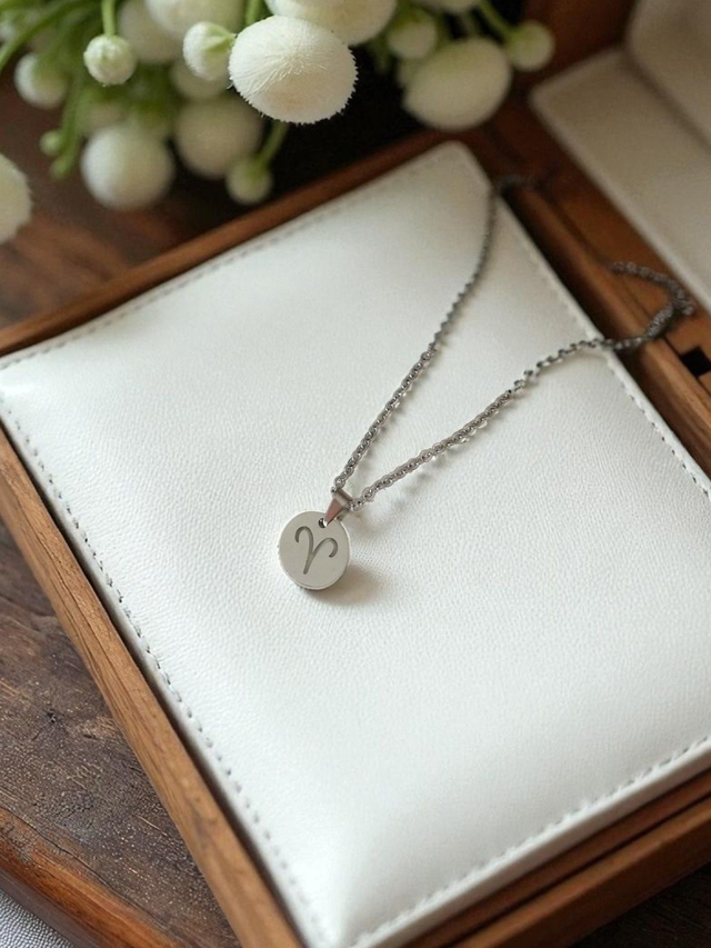 Collier Astro