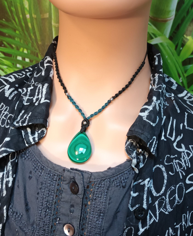 Collier en malachite