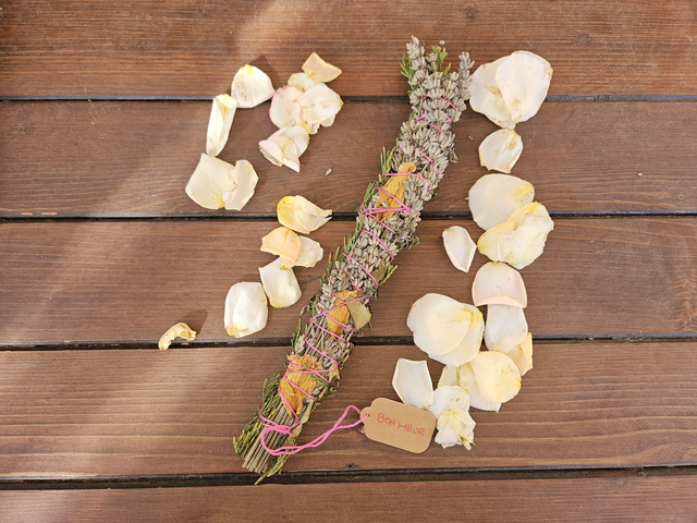 Bâton de fumigation BONHEUR (Purification naturelle aux plantes de Provence)