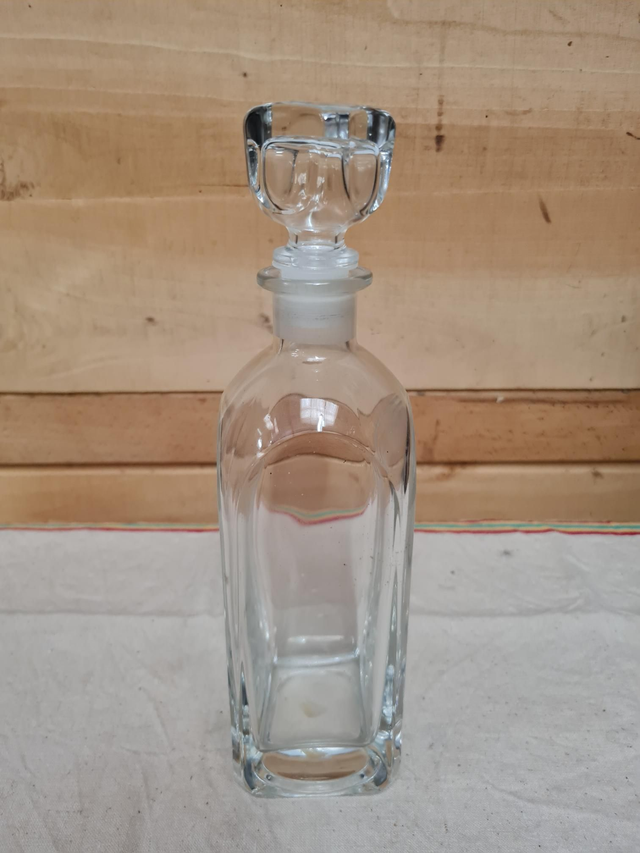Carafe H29.5cm l 7.5cm