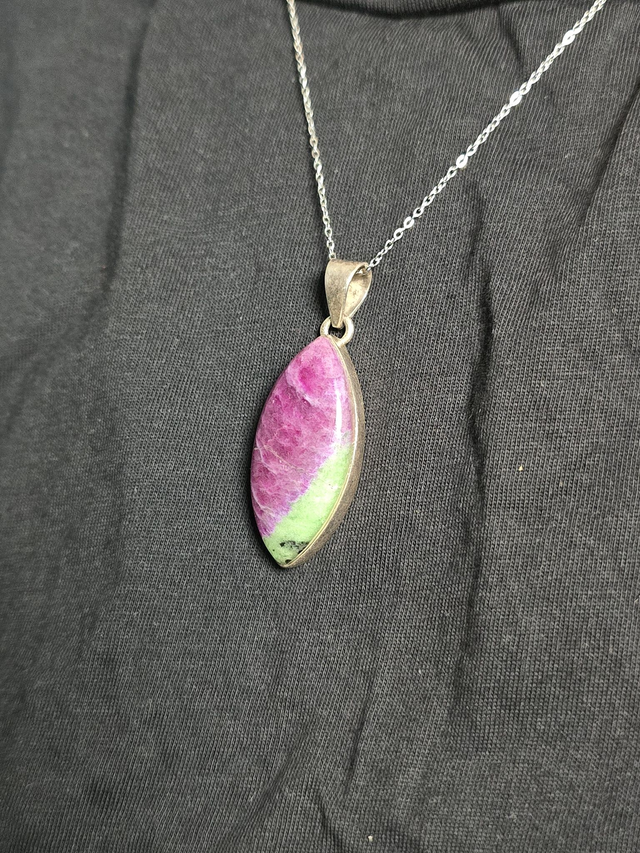 Pendentif Rubis zoïsite et Argent 925 (Qualité AA)