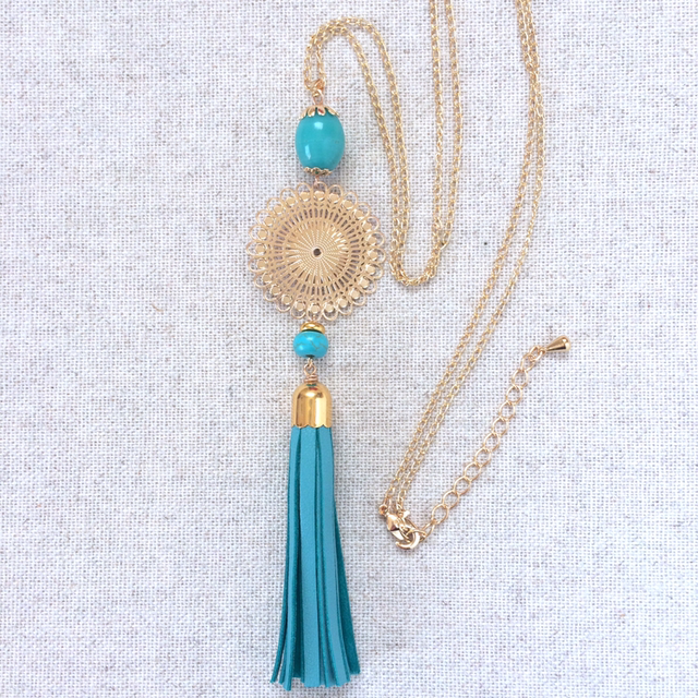 Sautoir « Cavatina » pompon cuir bleu turquoise