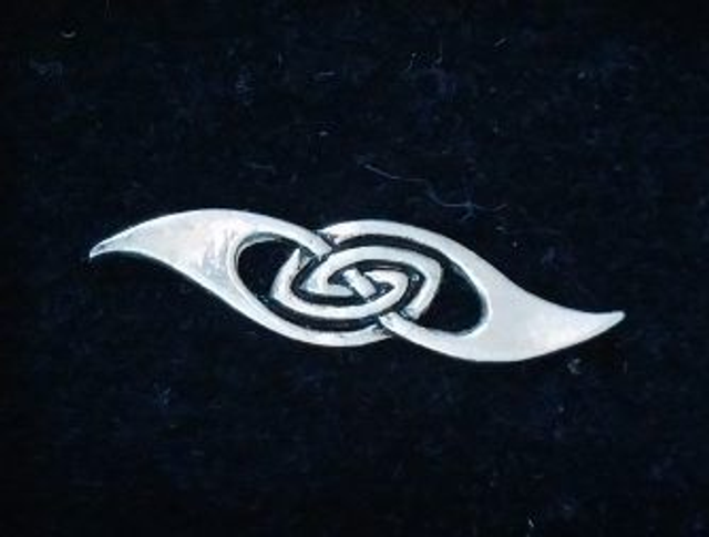 Pewter lapel pin - Spiral link